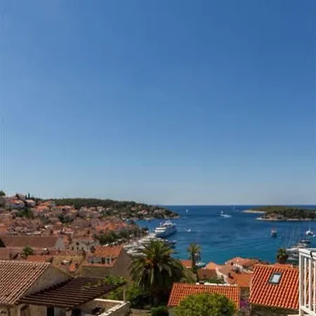 And Bonkan Hvar هفار