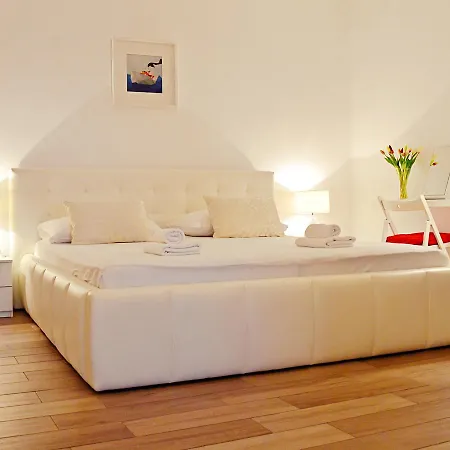 Apartment And Bonkan Hvar *
