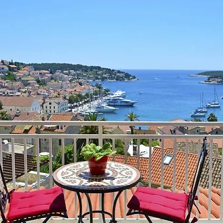 And Bonkan Hvar Apartment *